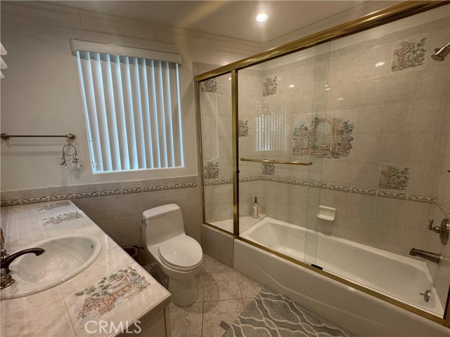 Detail Gallery Image 34 of 44 For 5092 Chimineas, Tarzana,  CA 91356 - 4 Beds | 2 Baths