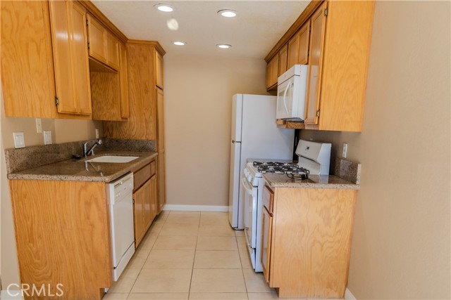 Detail Gallery Image 10 of 30 For 1169 Cornell Ave, Redlands,  CA 92374 - 2 Beds | 2 Baths