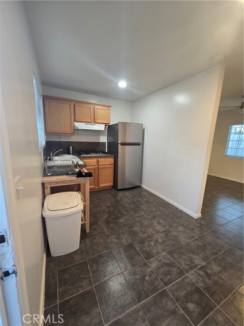 Detail Gallery Image 3 of 8 For 4428 Stansbury Ave, Sherman Oaks,  CA 91423 - 0 Beds | 1 Baths