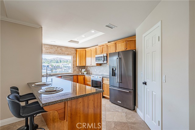30360 Point Marina, Canyon Lake CA: https://media.crmls.org/medias/9671fff4-2c79-45d9-b8ca-34afe3a098fa.jpg