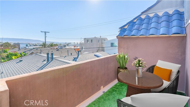 Detail Gallery Image 2 of 65 For 1419 Monterey, Hermosa Beach,  CA 90254 - 3 Beds | 2/1 Baths