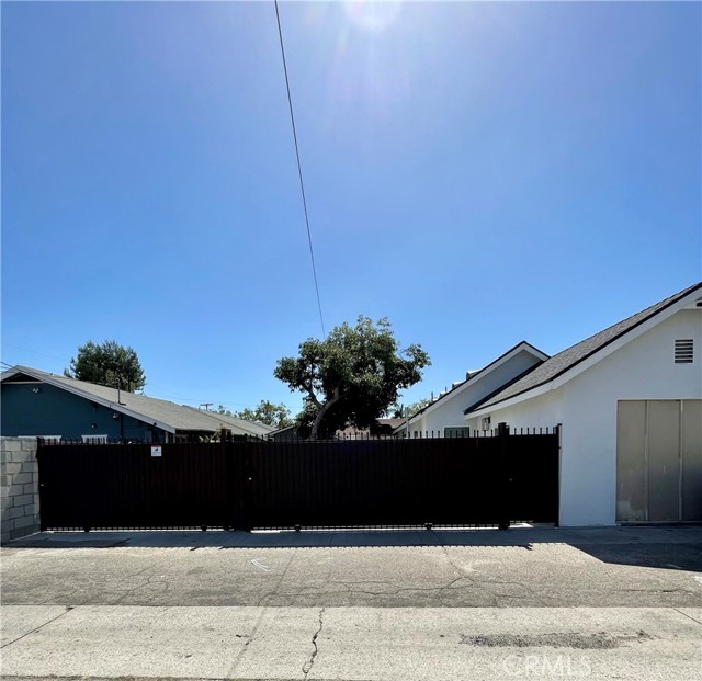 Detail Gallery Image 10 of 10 For 406 1/2 S Philadelphia, Anaheim,  CA 92805 - 3 Beds | 2 Baths