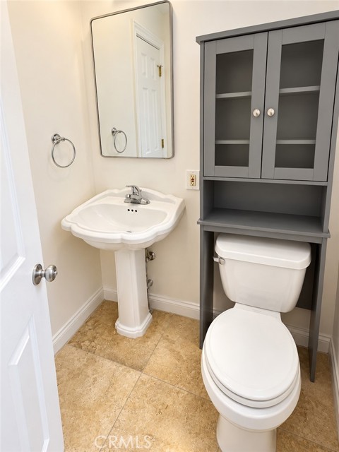 1104 North Screenland Drive photo 16