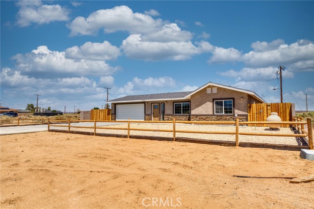 Detail Gallery Image 3 of 19 For 19848 Taylor St, California City,  CA 93505 - 4 Beds | 2 Baths