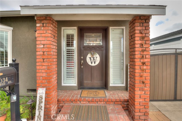 Detail Gallery Image 3 of 44 For 6034 Pepperwood, Lakewood,  CA 90712 - 3 Beds | 2 Baths