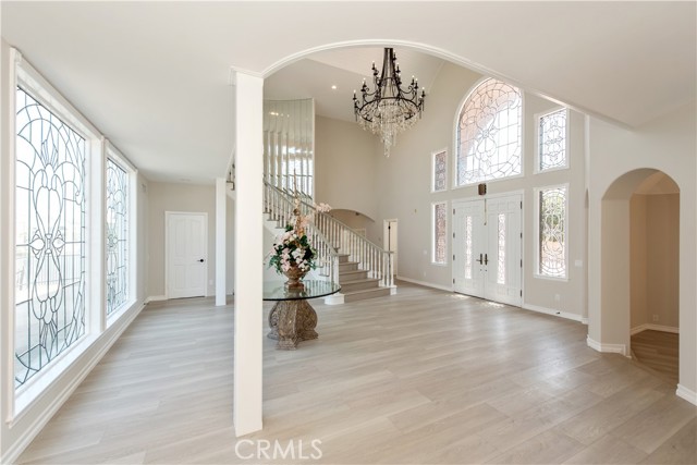 2836 N Kingsgate Drive, Orange CA: https://media.crmls.org/medias/96733806-a8b6-485b-aabc-f5b2ccb6d164.jpg