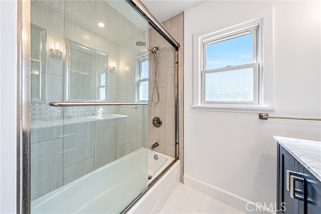 324 West Chestnut photo 22