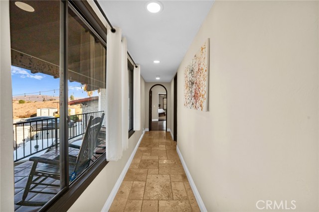 38225 Camino Sierra Road, Temecula CA: https://media.crmls.org/medias/9673a12f-2412-4e8d-9264-bf9d9073703d.jpg