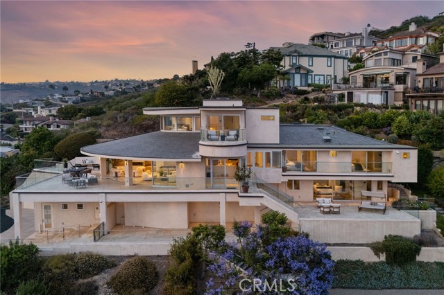 900 Gainsborough Drive, Laguna Beach CA: https://media.crmls.org/medias/9673dec4-c9d3-4c52-bc89-873106a24f82.jpg