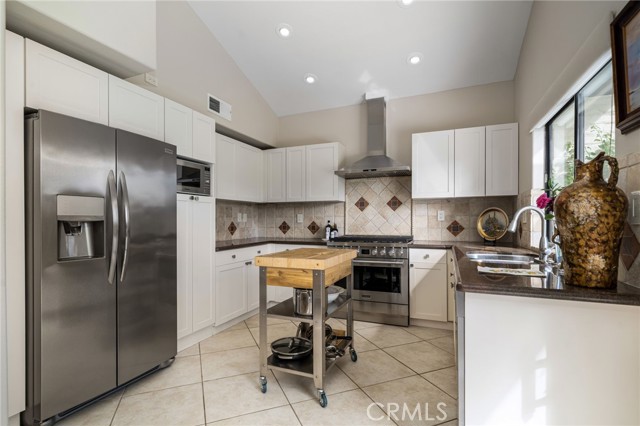 Detail Gallery Image 15 of 44 For 207 Bouquet Canyon Dr, Palm Desert,  CA 92211 - 2 Beds | 3/1 Baths