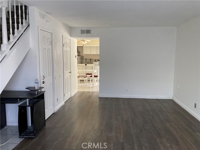 Detail Gallery Image 3 of 10 For 5640 Riverside Dr #86,  Chino,  CA 91710 - 2 Beds | 2/1 Baths