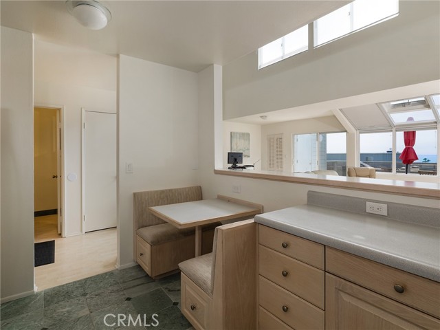 220 The Village, Redondo Beach, California 90277, 1 Bedroom Bedrooms, ,1 BathroomBathrooms,Residential,Sold,The Village,SB24153464