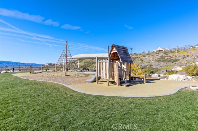 Detail Gallery Image 46 of 53 For 18121 Outlook Way, Saugus,  CA 91350 - 4 Beds | 3 Baths