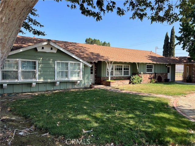 28900 Reservoir Avenue, Nuevo CA: https://media.crmls.org/medias/96762c1f-501b-4adf-8c2a-32d6ce5a2fd3.jpg