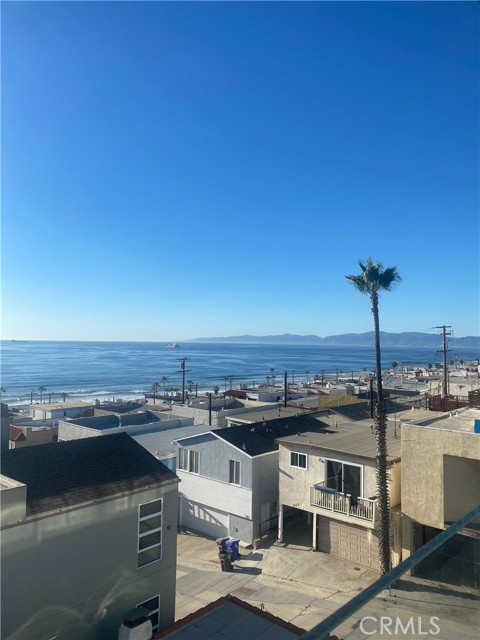 3921 Highland Ave, Manhattan Beach, California 90266, ,Residential Income,For Sale,Highland Ave,SB25015575