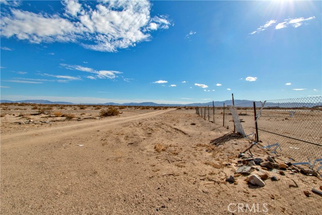 Detail Gallery Image 1 of 21 For 2660 Bristol Ave, Twentynine Palms,  CA 92277 - – Beds | – Baths