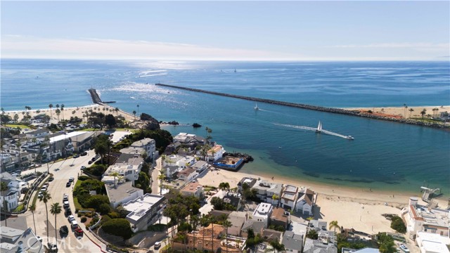 Detail Gallery Image 31 of 33 For 2708 Shell St, Corona Del Mar,  CA 92625 - 3 Beds | 3 Baths