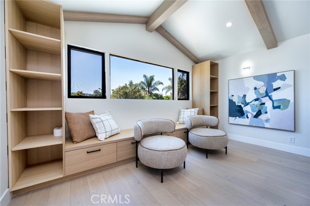 4 Bed Home for Sale in Sherman Oaks, California