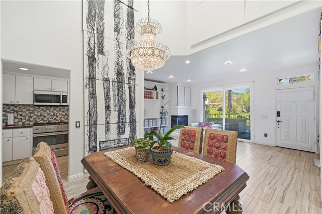 Detail Gallery Image 21 of 55 For 22350 Heritage Pass, Chatsworth,  CA 91311 - 2 Beds | 2/1 Baths
