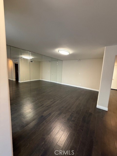 Detail Gallery Image 11 of 19 For 434 S Canon, Beverly Hills,  CA 90212 - 1 Beds | 2 Baths