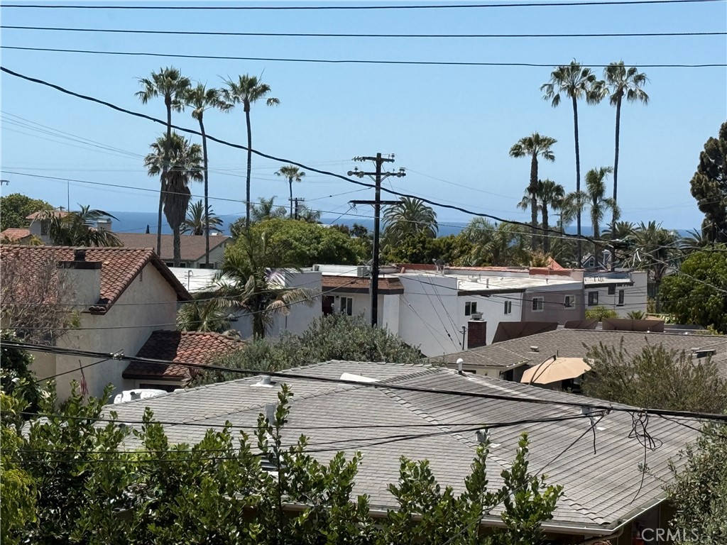https://media.crmls.org/medias/96799268-c0c5-40aa-9367-04674d4dd554.jpg?preset=X-Large