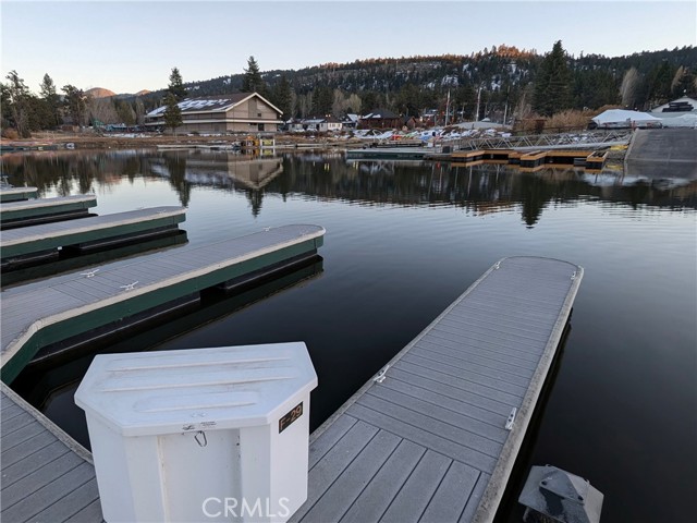 Detail Gallery Image 4 of 10 For 400 Pine Knot Ave, F-29, Big Bear Lake,  CA 92315 - – Beds | – Baths