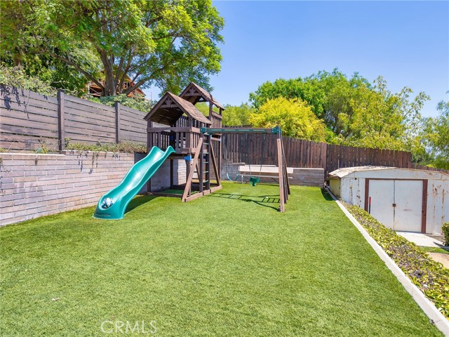 Detail Gallery Image 37 of 61 For 3761 Aguilar St, Los Angeles,  CA 90065 - 4 Beds | 2 Baths