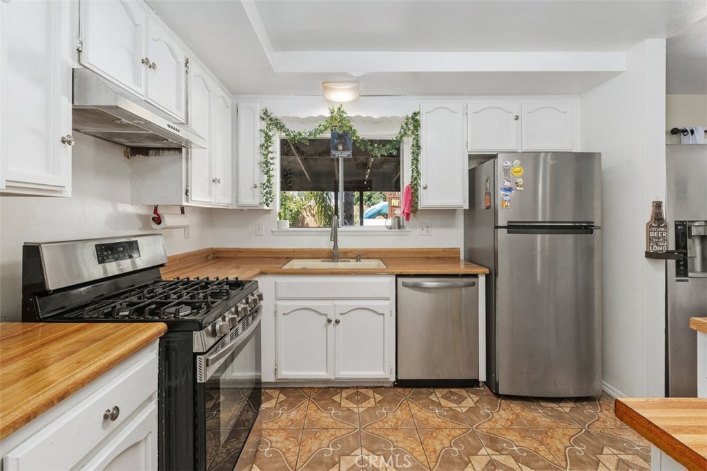 MLS #OC25201281 image #10