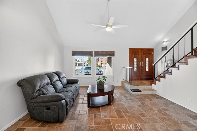 Detail Gallery Image 15 of 54 For 6116 E Paseo Rio Azul, Anaheim,  CA 92807 - 3 Beds | 2/1 Baths