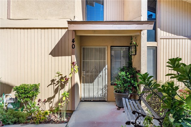 Detail Gallery Image 2 of 16 For 1000 Olive Dr #40,  Bakersfield,  CA 93308 - 2 Beds | 2 Baths