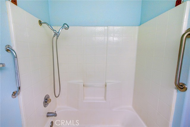 Detail Gallery Image 13 of 24 For 2326 Santos St, Dos Palos,  CA 93620 - 3 Beds | 2 Baths