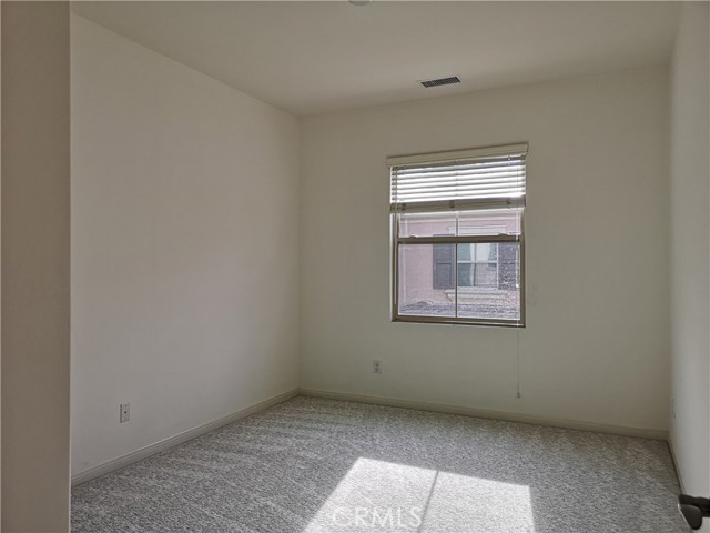 27 Larkfield, Irvine CA: https://media.crmls.org/medias/967c16ae-3b98-47de-9005-86dd5c12dc70.jpg