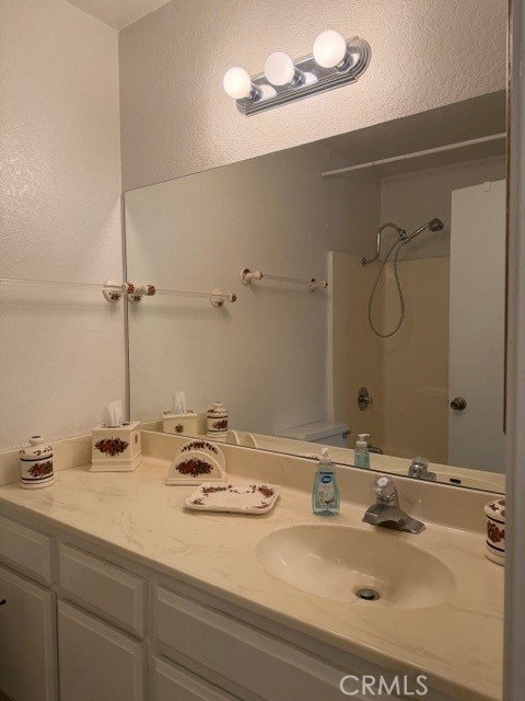 Detail Gallery Image 19 of 34 For 301 Canyon Crest, Lake Arrowhead,  CA 92352 - 3 Beds | 2 Baths