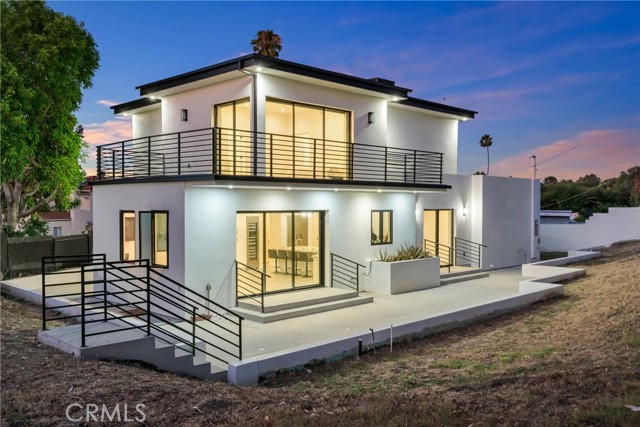 5196 Orange Place, Los Angeles CA: https://media.crmls.org/medias/967c96db-5fc6-45ea-b644-538b6a77c848.jpg