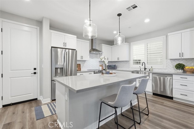 Detail Gallery Image 12 of 59 For 2144 Swallowtail Walk, Gardena,  CA 90249 - 4 Beds | 2/2 Baths