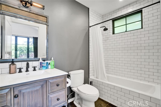 Detail Gallery Image 53 of 75 For 618 6th Ave, Venice,  CA 90291 - 4 Beds | 4 Baths