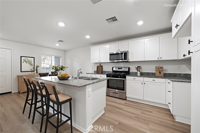 Detail Gallery Image 3 of 23 For 28393 Oriole Way #805,  Murrieta,  CA 92563 - 2 Beds | 2/1 Baths