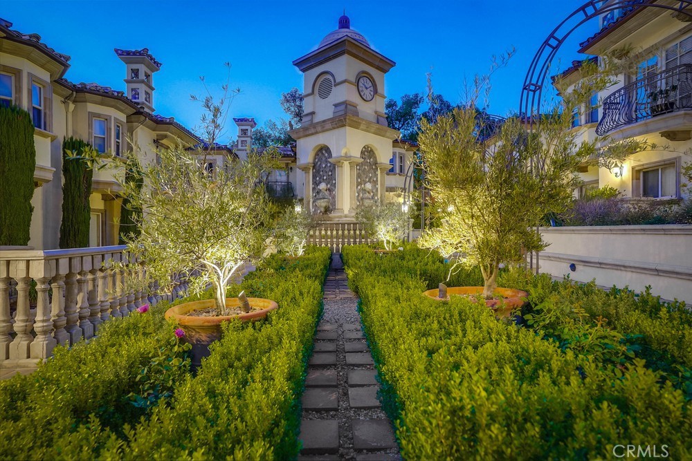 457 S Marengo Avenue 13, Pasadena, CA 91101