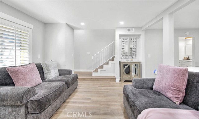 Detail Gallery Image 15 of 65 For 12415 Imperial #41,  Norwalk,  CA 90650 - 2 Beds | 2/1 Baths