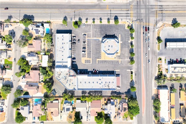 1020 E K E Avenue, Lancaster CA: https://media.crmls.org/medias/967dff36-b592-478c-a9fa-b6ce869c0a5e.jpg