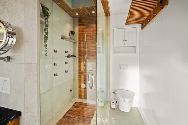 714 N Juanita Avenue, Redondo Beach CA: https://media.crmls.org/medias/967e270c-5ceb-4f9e-aa66-b5157ba885c4.jpg