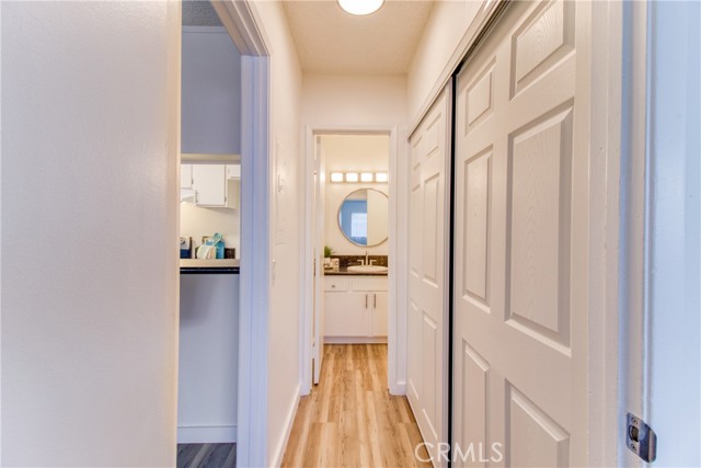 Detail Gallery Image 18 of 29 For 5500 Ackerfield Ave #307,  Long Beach,  CA 90805 - 1 Beds | 1 Baths