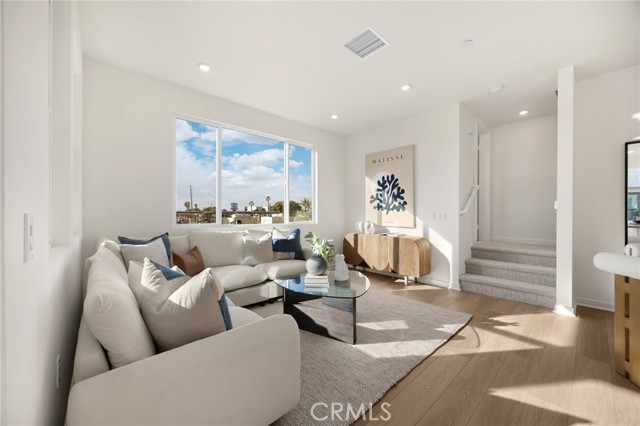 Detail Gallery Image 8 of 62 For 109 S Laxore St #306,  Anaheim,  CA 92804 - 2 Beds | 2/1 Baths