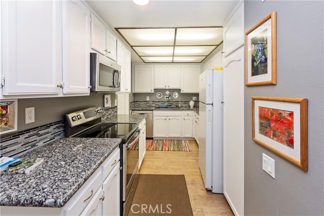 3320 Via Carrizo, Laguna Woods CA: https://media.crmls.org/medias/967f7d93-7f4b-4cf8-a096-9bc11ebf3d77.jpg