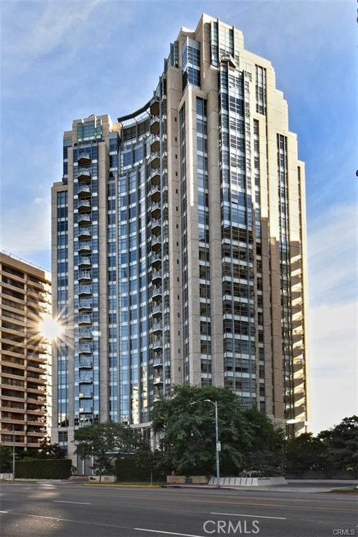 10776 Wilshire #404