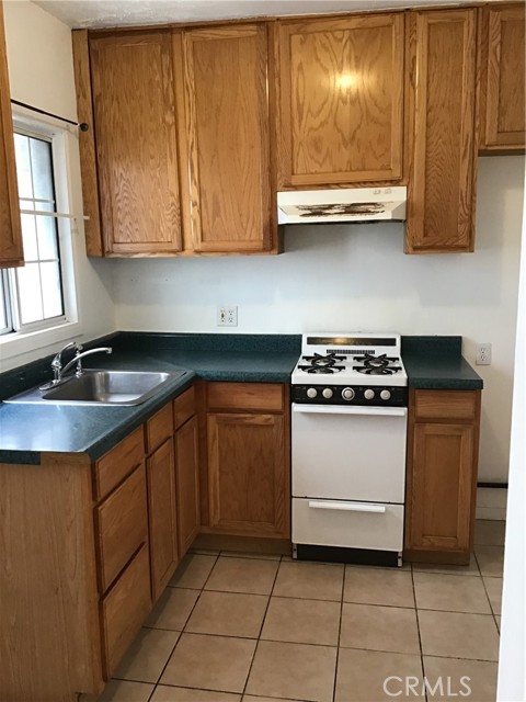 234 Lime Avenue, Long Beach CA: https://media.crmls.org/medias/9680ff76-7066-41c0-94d9-6a1ee14e55a6.jpg