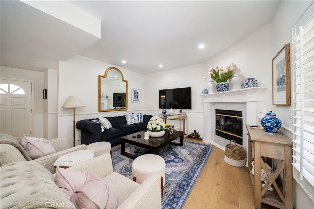 5200 White Oak Avenue #21