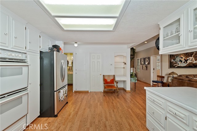 26349 Walnut Hills Drive, Lake Arrowhead CA: https://media.crmls.org/medias/968358a4-a711-478d-8d79-f03a8e55f78b.jpg