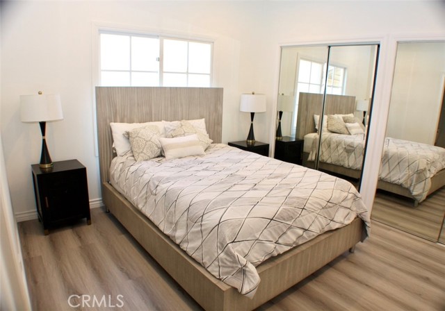 Detail Gallery Image 13 of 26 For 5514 Sylvia Ave, Tarzana,  CA 91356 - 5 Beds | 5 Baths