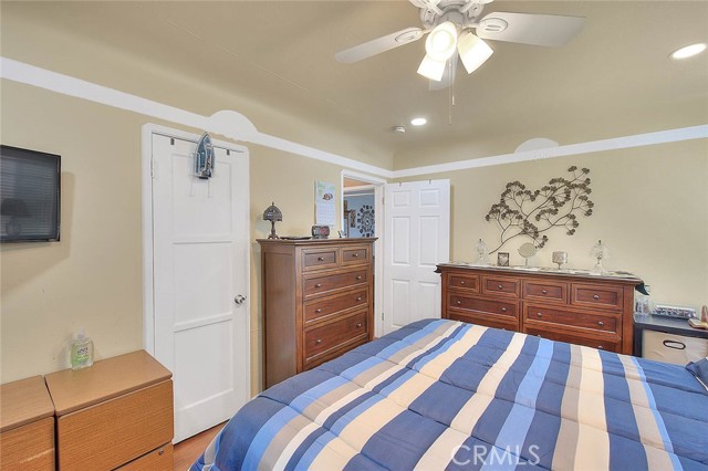 Detail Gallery Image 27 of 44 For 355 E Century Bld, Los Angeles,  CA 90003 - 2 Beds | 1 Baths